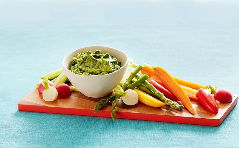 FINAL_CAL_AVO_SPINACH_GREE_YOGURT_DIP_VEG-embed.jpg