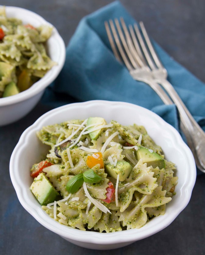 main-Creamy-Avocado-Pesto-Pasta-(FARFALLE)-Bonnie-Taub-Dix-FINAL-sm.jpg