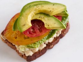 "avocado nutrition"